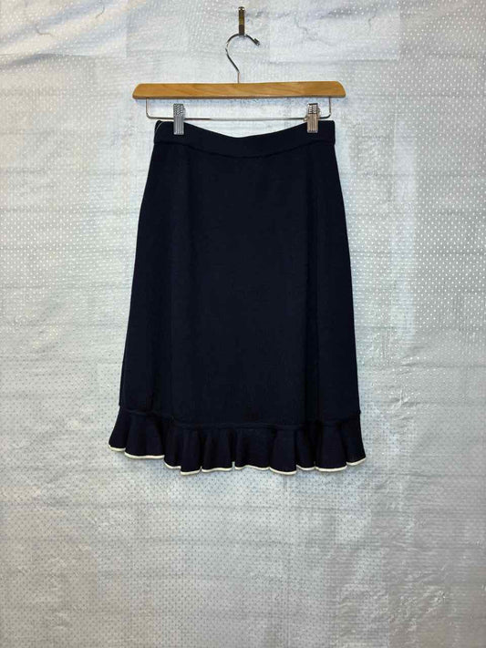 St John Navy With White Trim Skirt Size 0