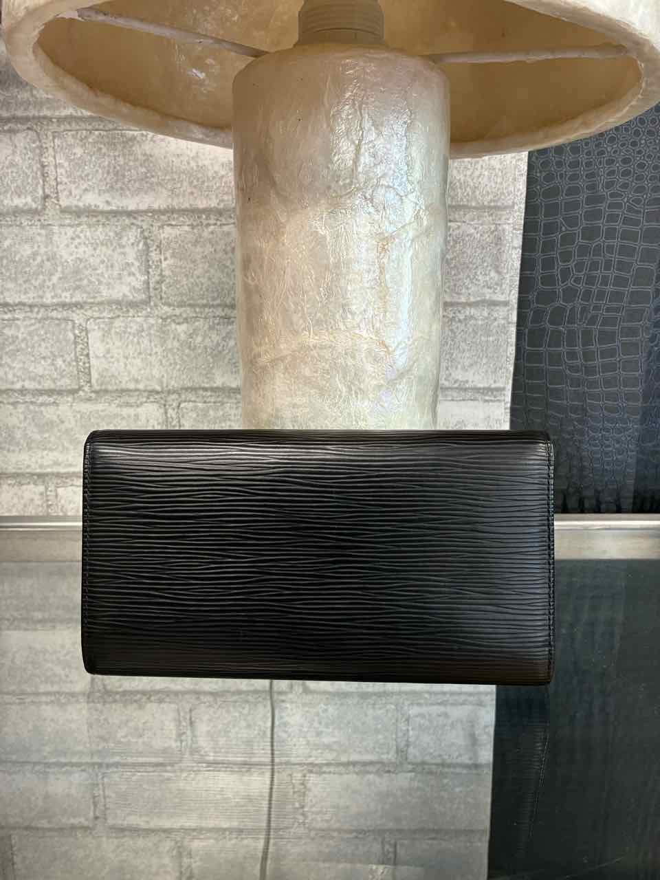 Louis Vuitton Black Epi Porte Tresor International Leather Wallet
