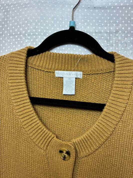 DesignHistory Knitted Tan Sweater Size XS
