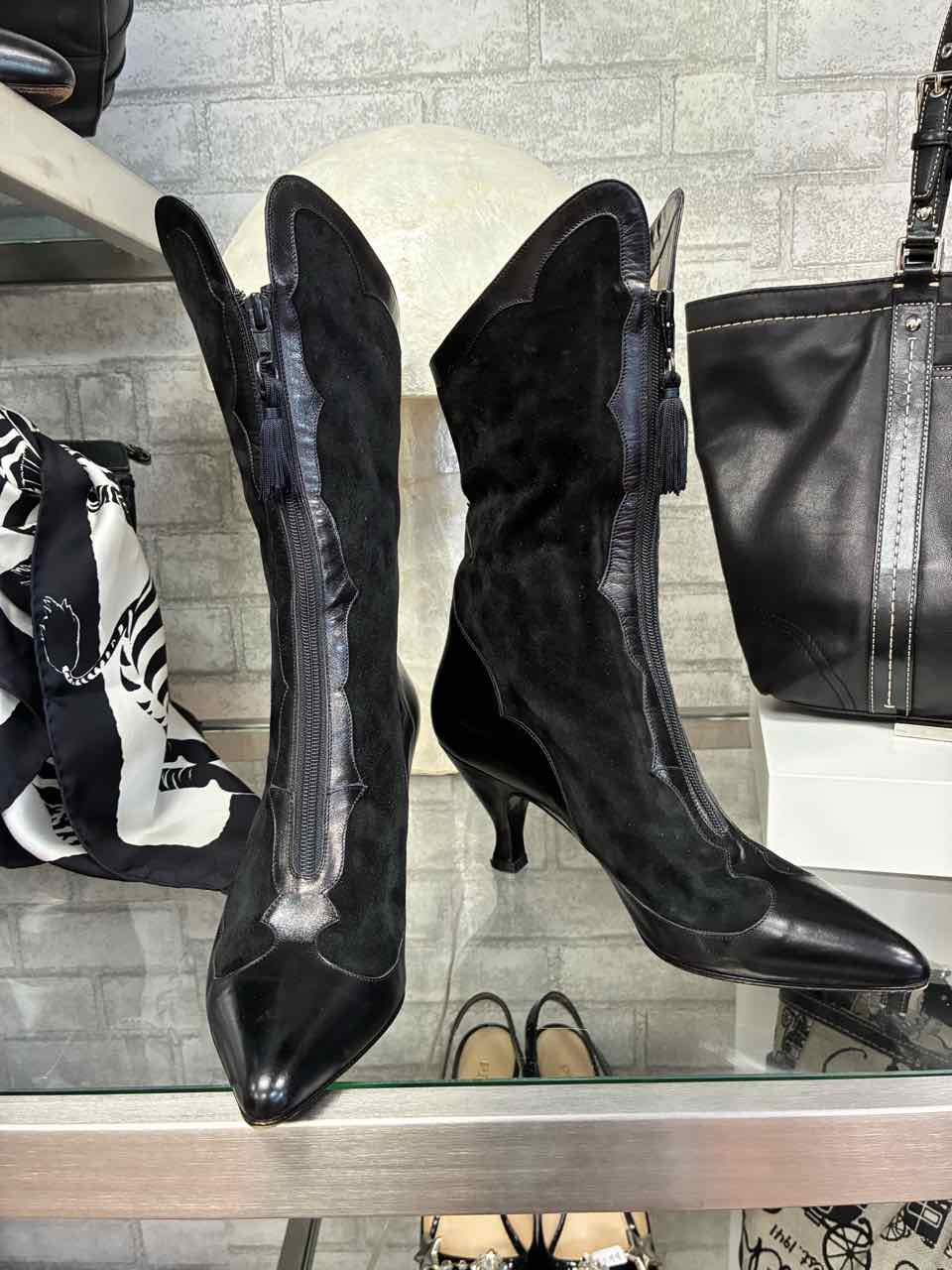 Vintage Peter Fox Black Suede and Leather Boots Size 9