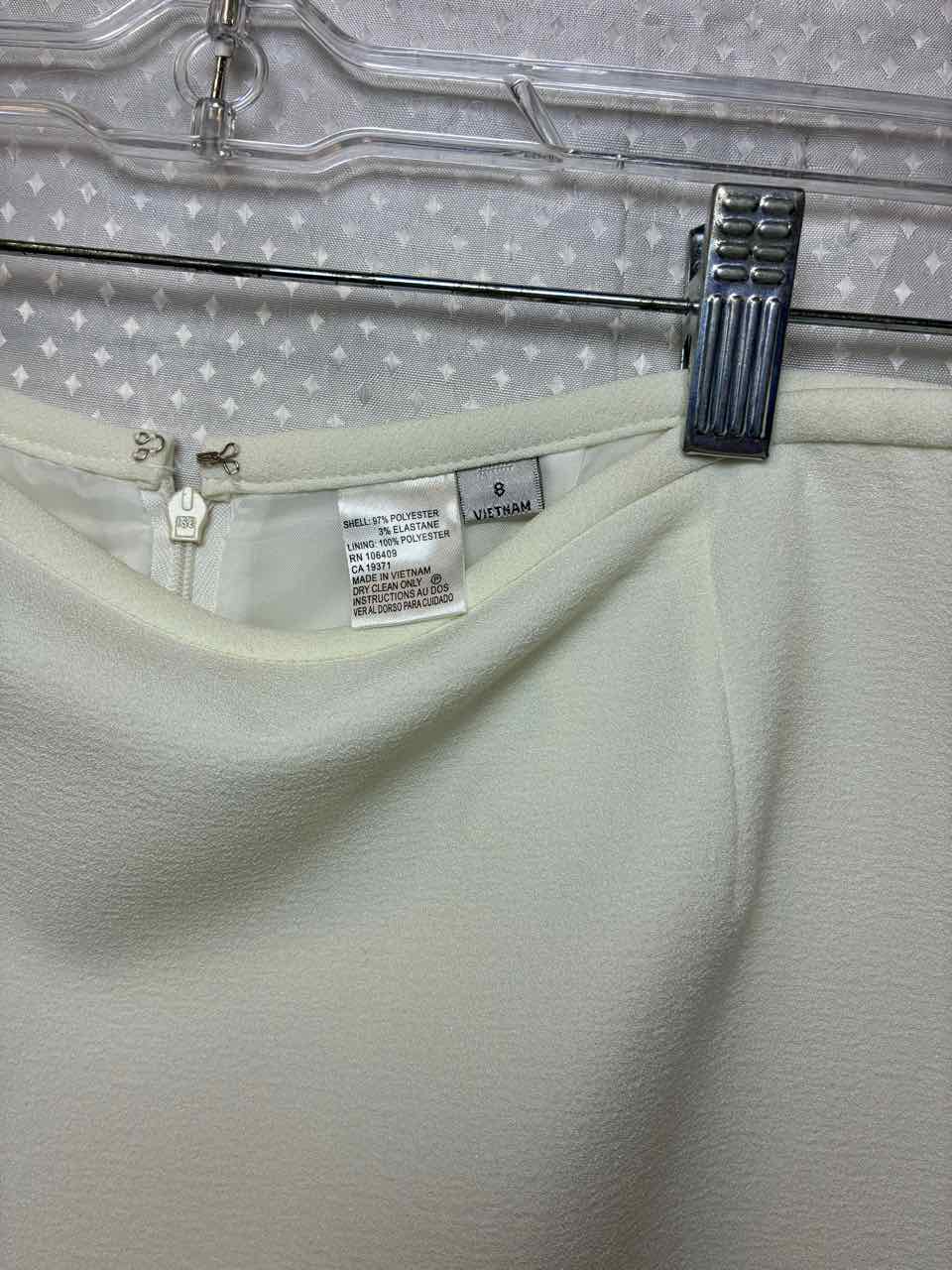 Tahari 2 pc Jacket and Skirt. Ivory with Gold Zipper 8