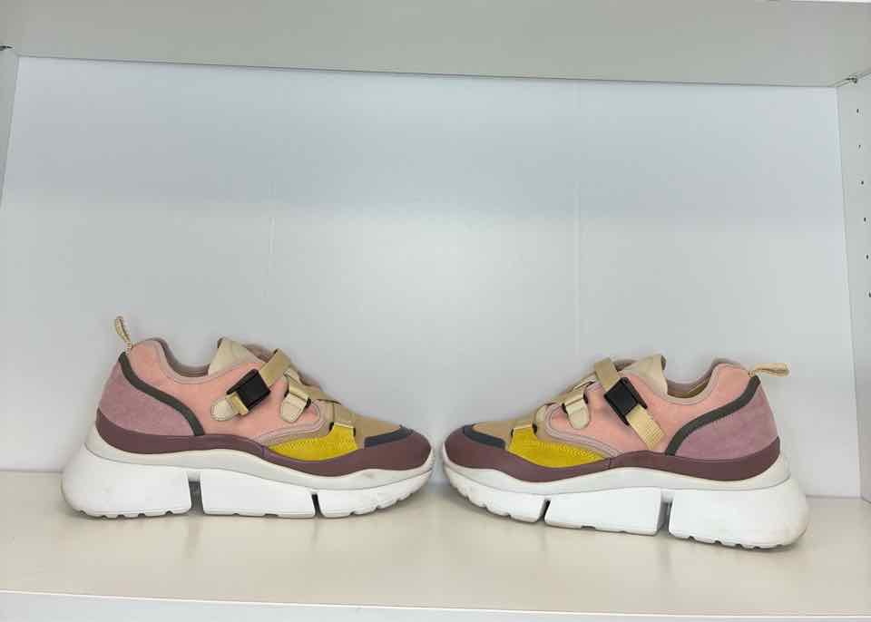 Cloe Low Top Canvas Colorblock Sneaker Size 39