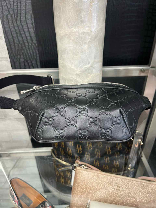 Gucci GG Embossed leather belt bag/tennis bag in black