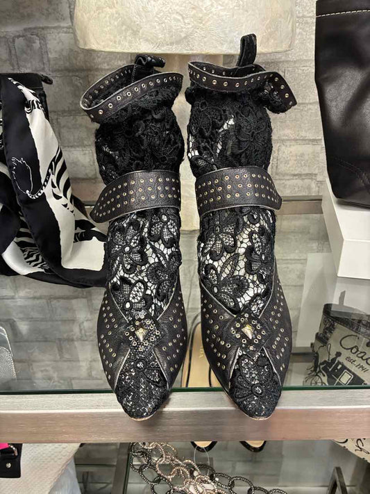 El Vaquero Vintage Black Lace overlay with Leather Trim Boot Size 39