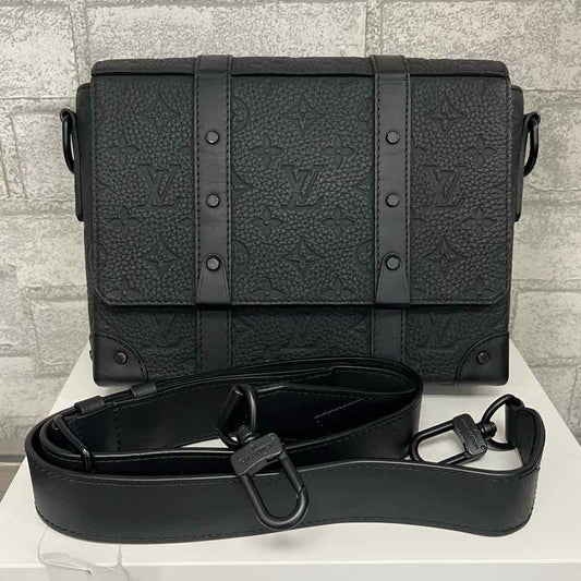 Louis Vuitton Black Taurillon Monogram Trunk Messenger Bag