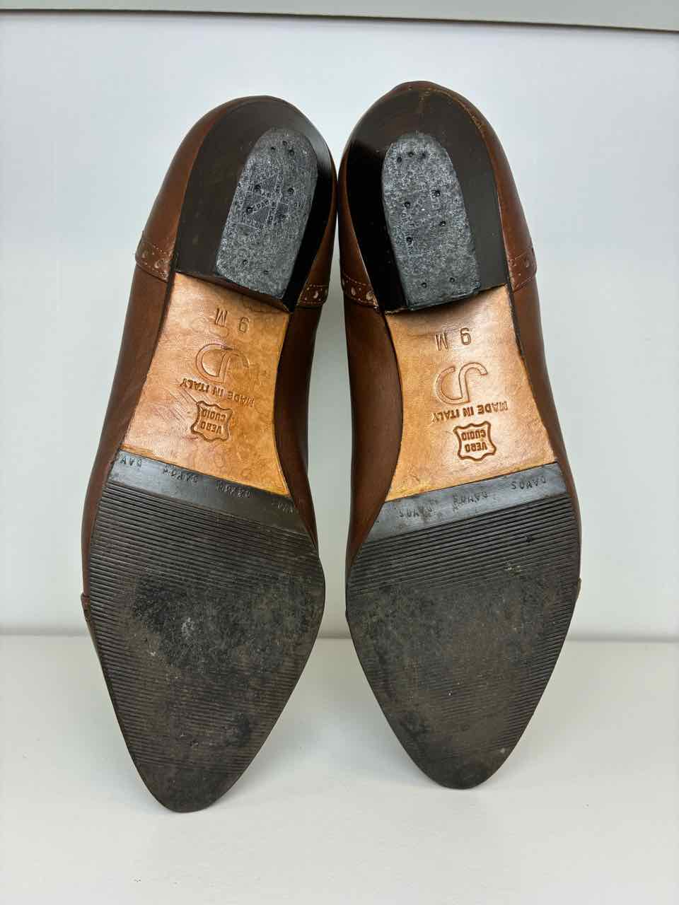 Harvard Square Size 9 Brown Leather Lace-Up Ankle Boots w/ Brogue Detailing