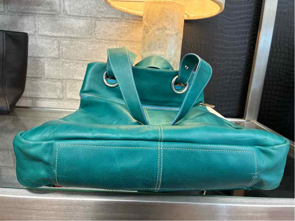 Mola Female Teal Purse