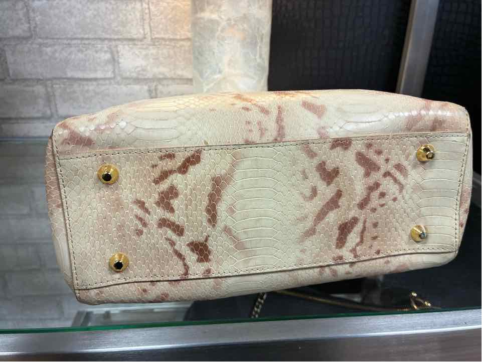 Elaine Turner Female Beige Purse