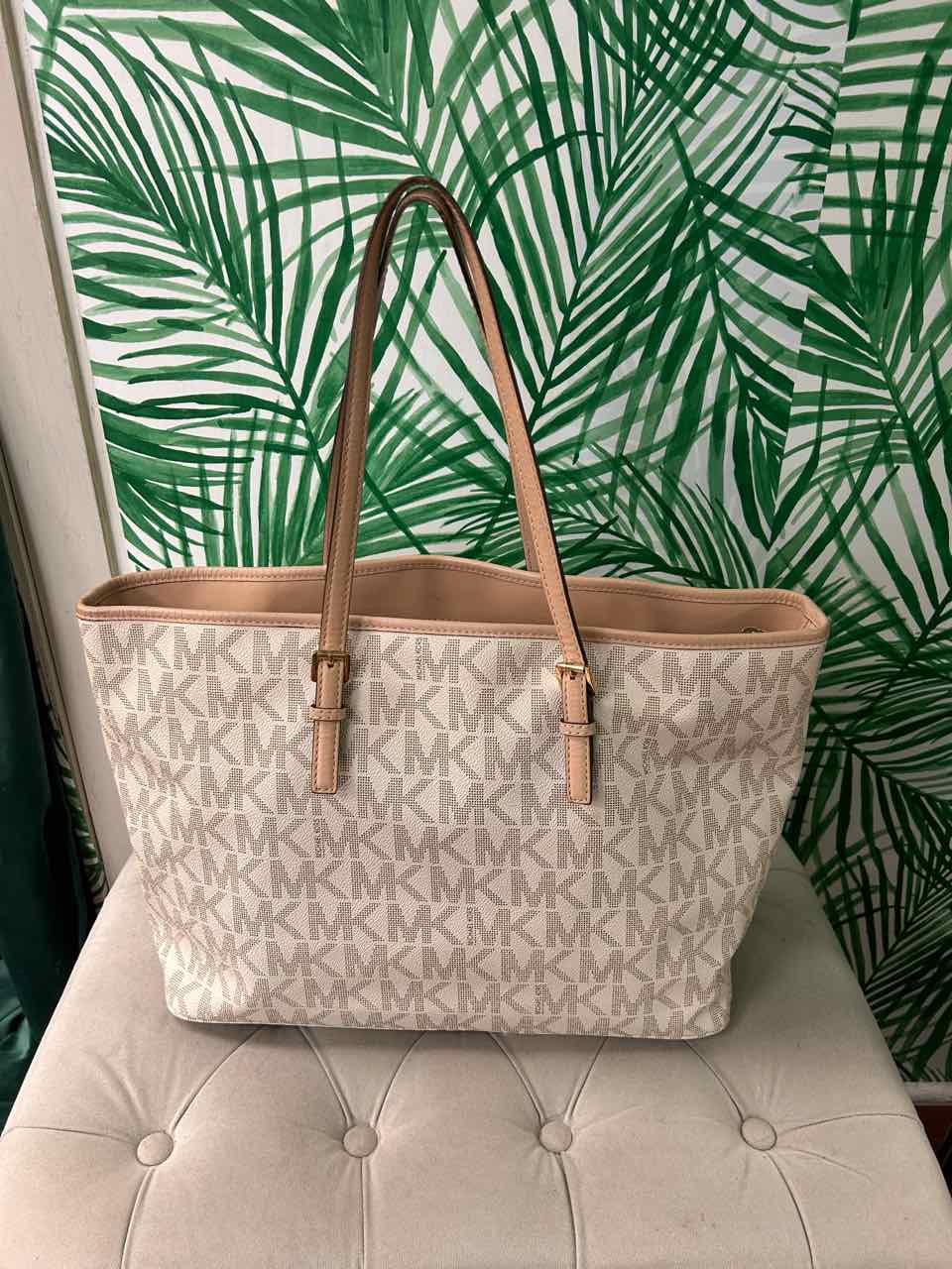 Micheal Kors Cream Jet Set Travel Large Tote with Vanilla Signature Logo Canvas