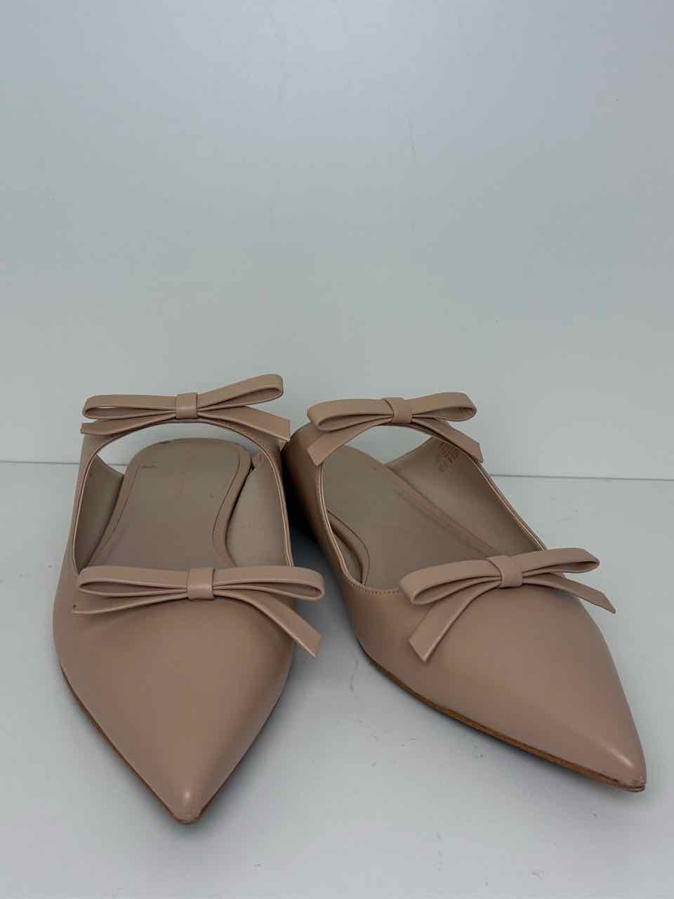 Stuart Weitzman Beige Shoe Size 9 Mules