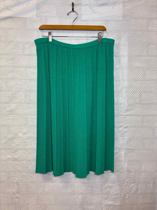 St John Vintage Knit Green Skirt Size Large