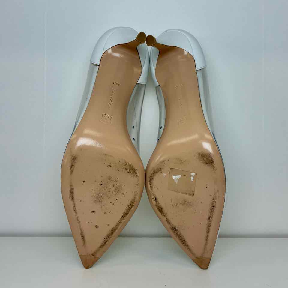 Gianvito Rossi white kitten heels 38.5