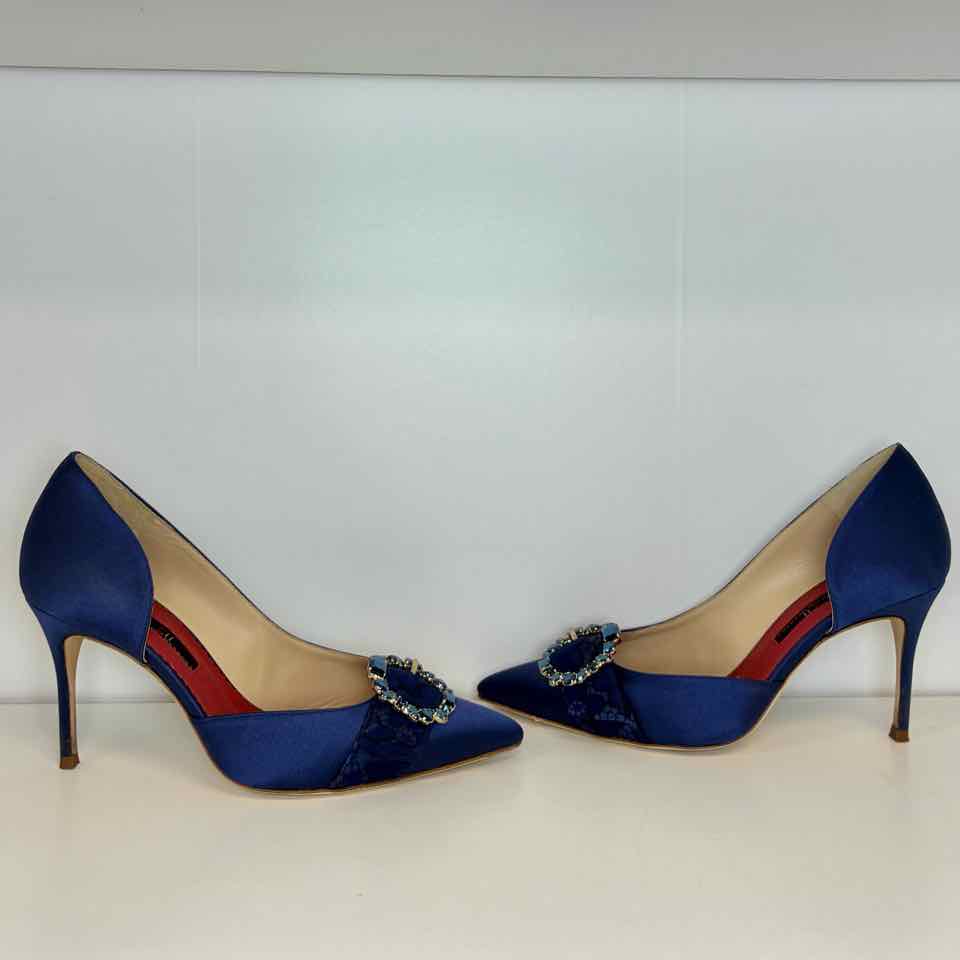 Carolina Herrera Satin Navy Pumps 39