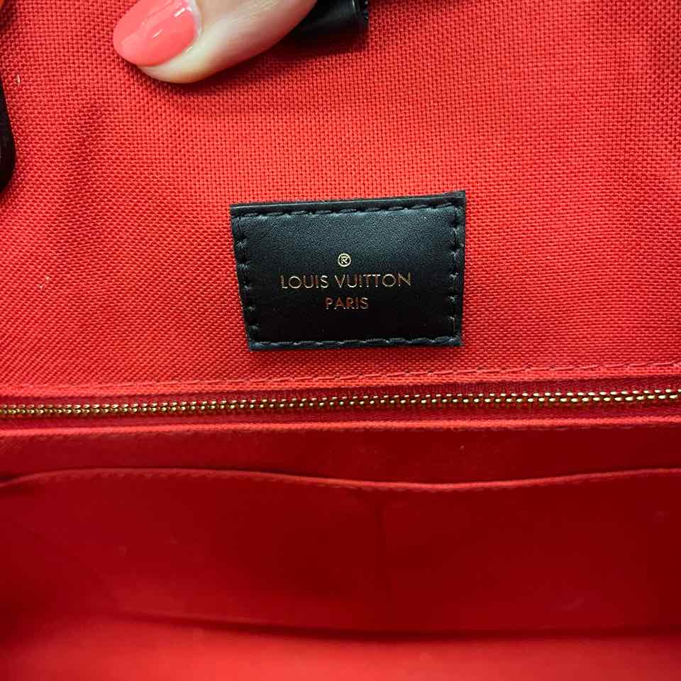 Louis Vuitton On The Go MM Bag