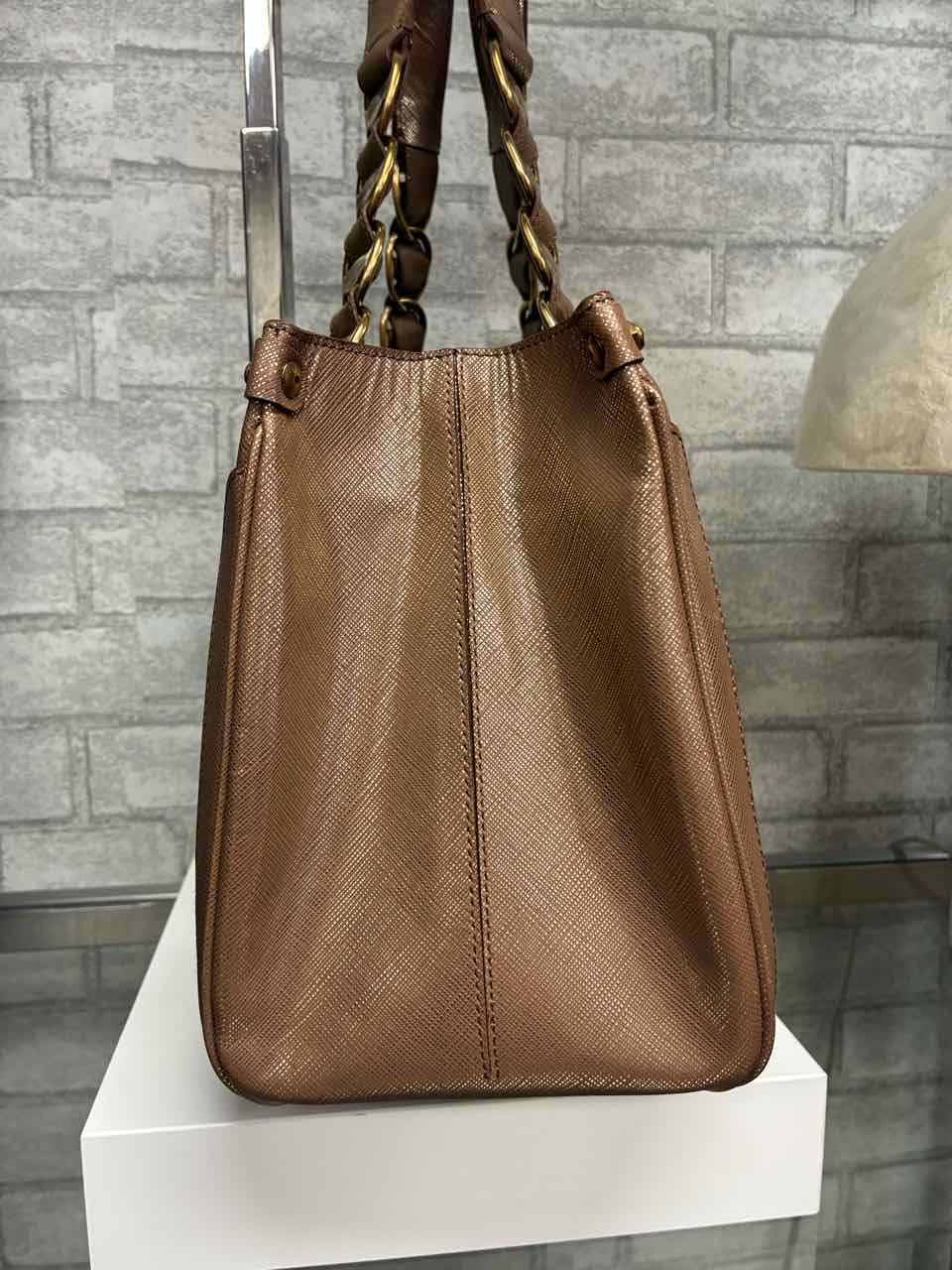 Ferragamo Nicoletta Saffiano Leather gold/bronze purse