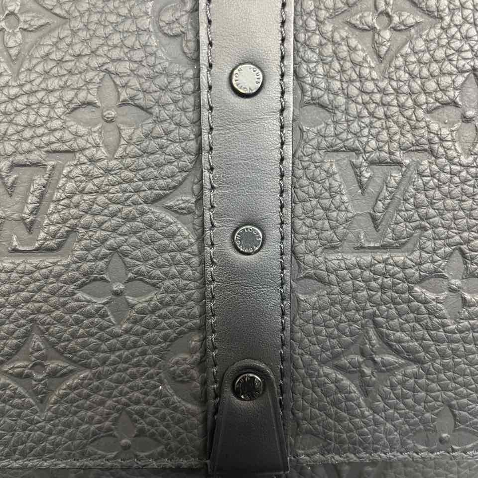 Louis Vuitton Black Taurillon Monogram Trunk Messenger Bag