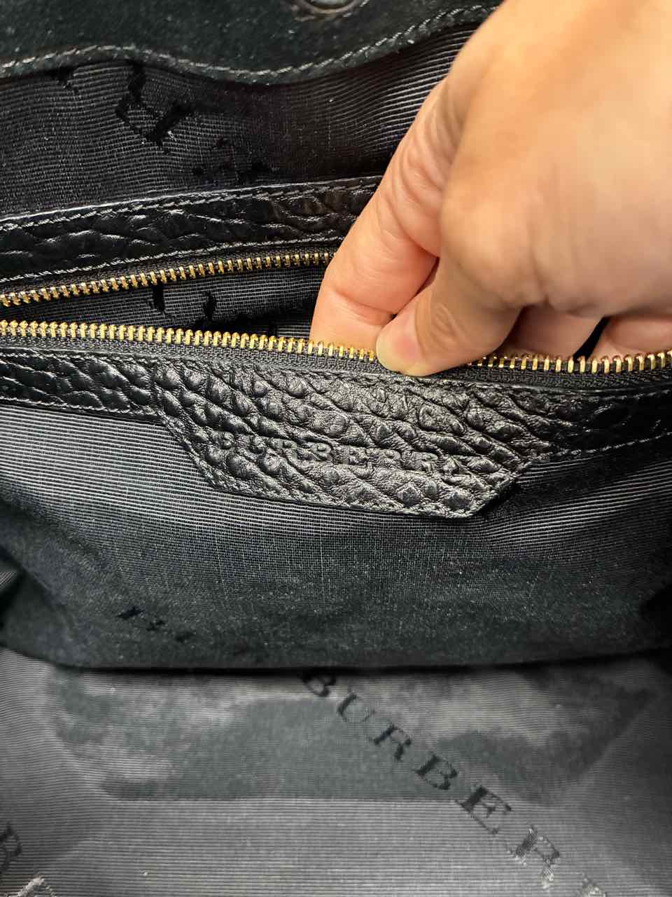 BURBERRY Callaghan Tote in black suede and leather