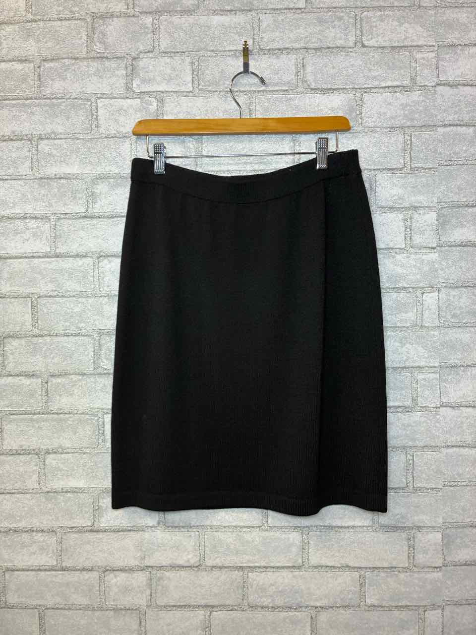 St John Knit Black Skirt Size  8