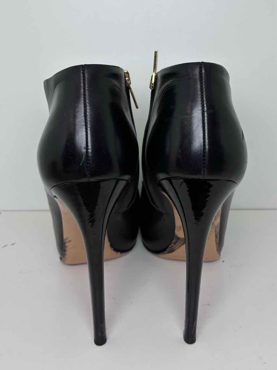 Ferragamo Size 9.5 Black Leather Ankle Boots w/ Vara Bow and Gold Buckle