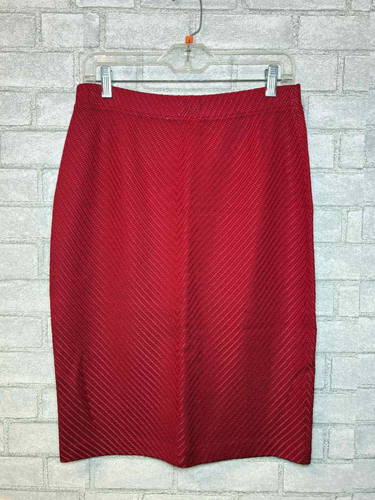 St.John Red Santana Knit Pencil Skirt. Size 10