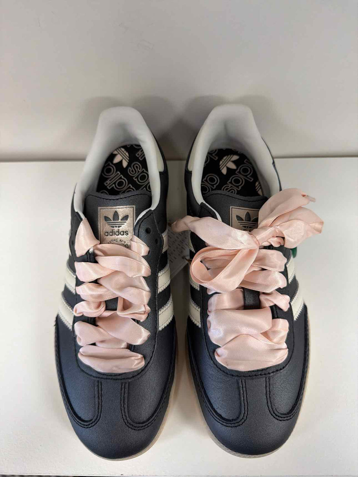 Adidas woman samba og ribbon lace