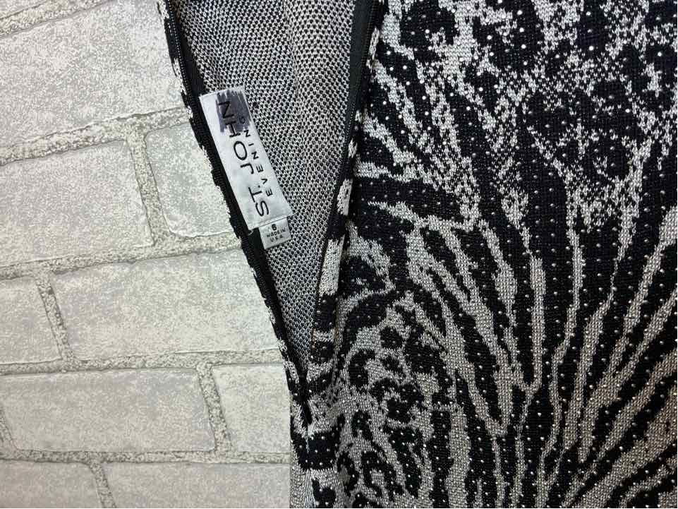 St John Black and white Knit Dress size 8