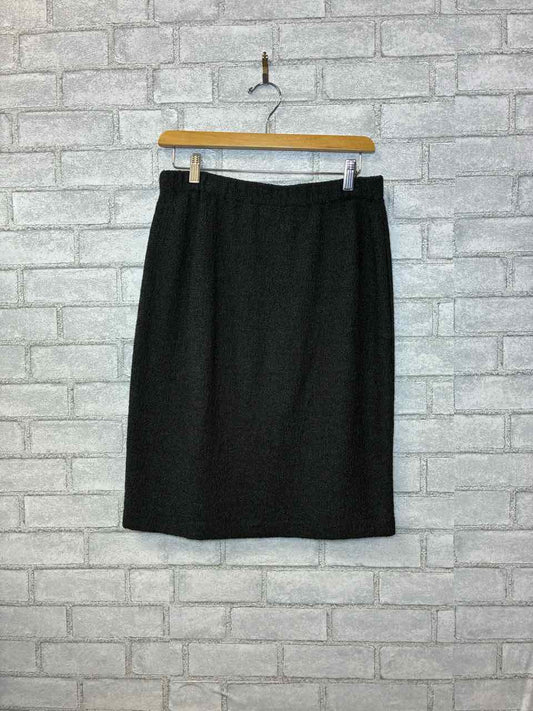 St John Knit Grey Skirt Size 8