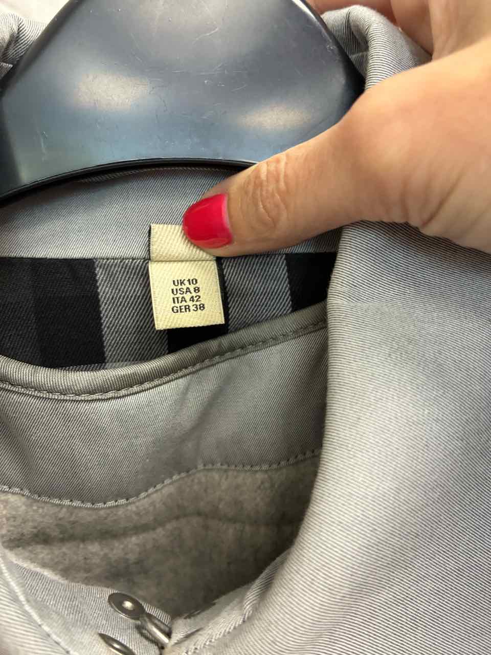 Burberry London Sandringham Medium Trench Coat in Light Grey Size 8