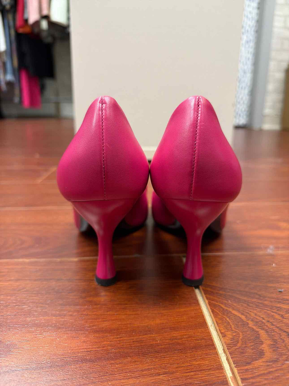 Moschino pink pumps