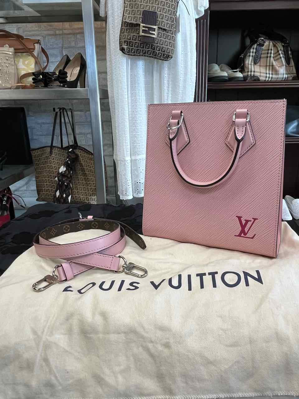 Louis Vuitton Epi Sac Plat BB - Pink/Rose