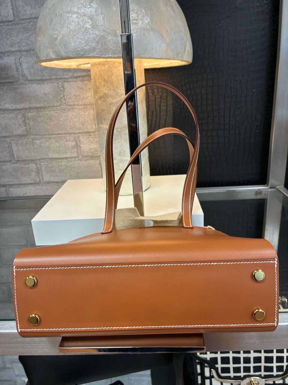 Hermes Tablier Sellier Fauve (Tan) Leather Shoulder or Hand Carry Purse