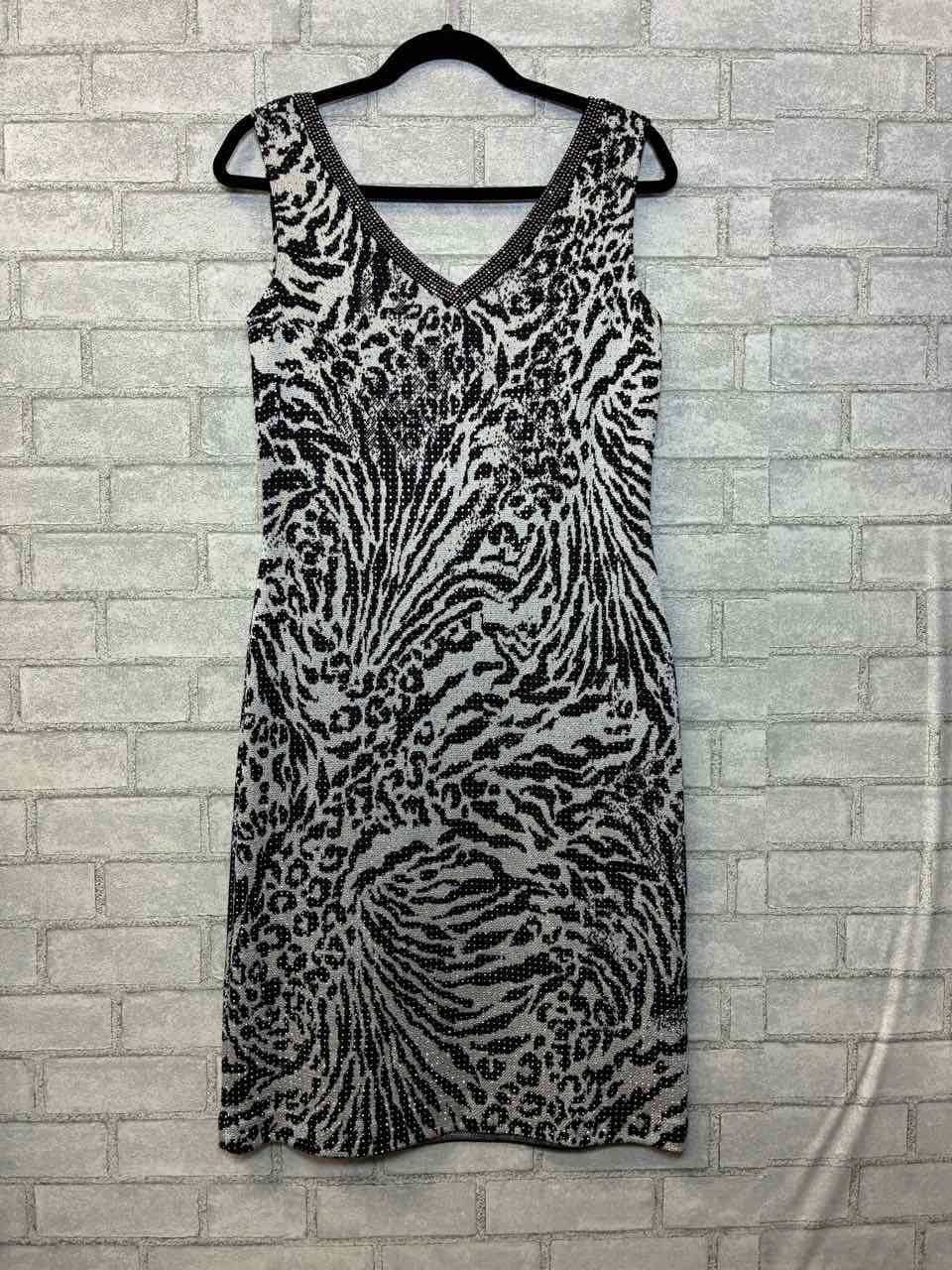 St John Black and white Knit Dress size 8