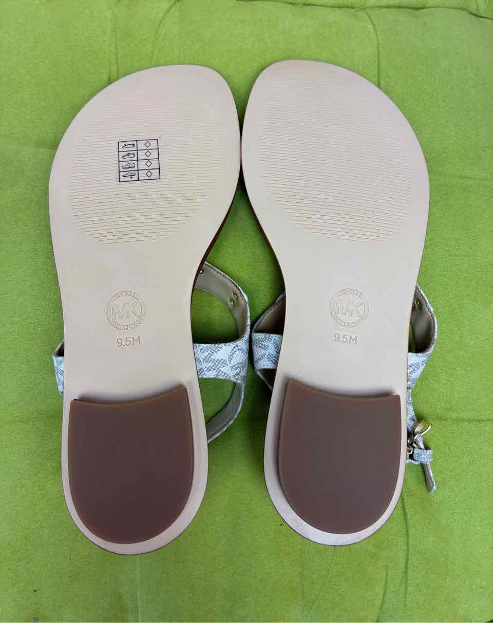 Michael Kors Shoe Size 9.5 Vanilla MK Plate Thong