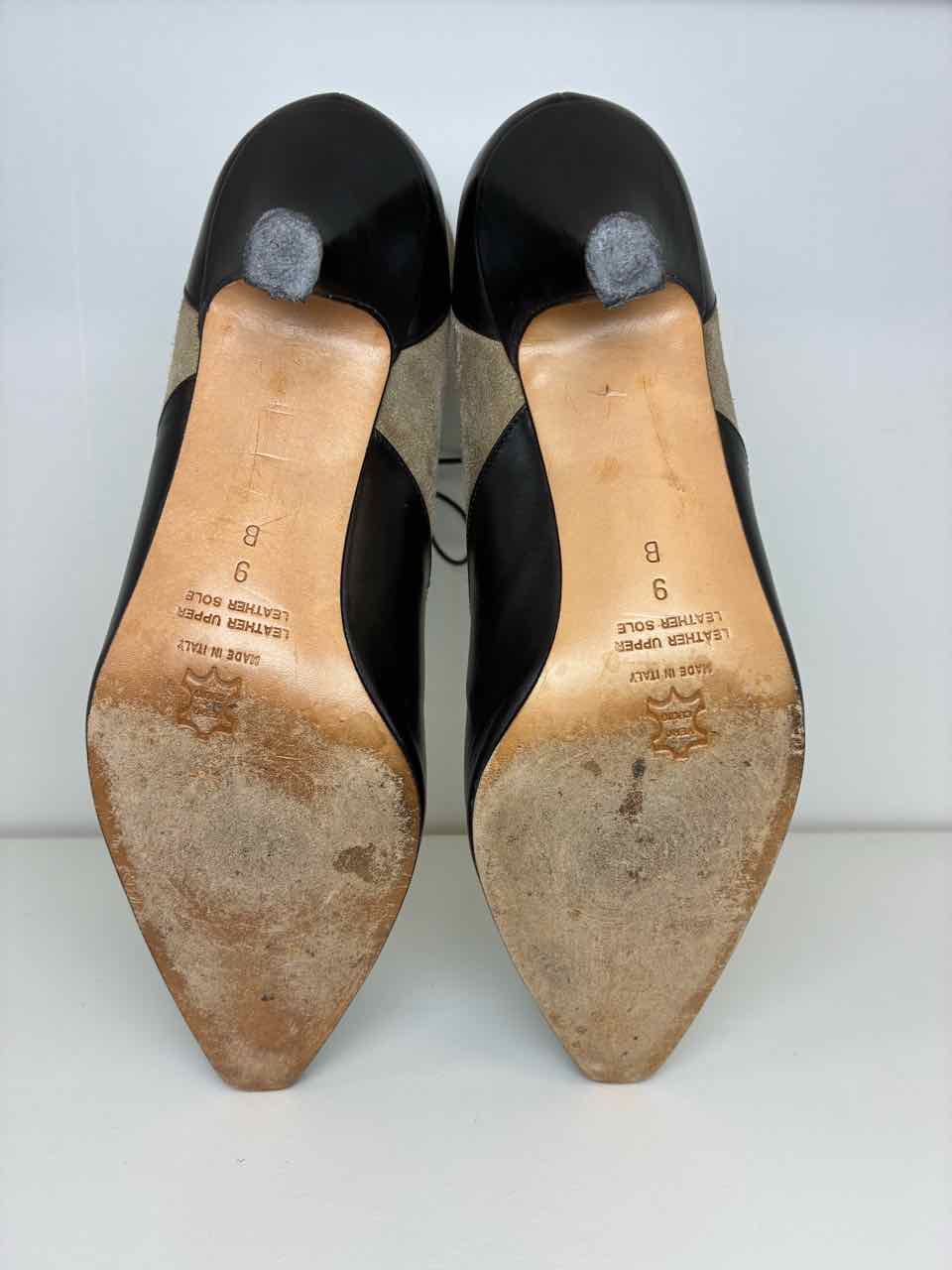 Zetagi Size 9 Black and Taupe Suede Lace-Up Boots