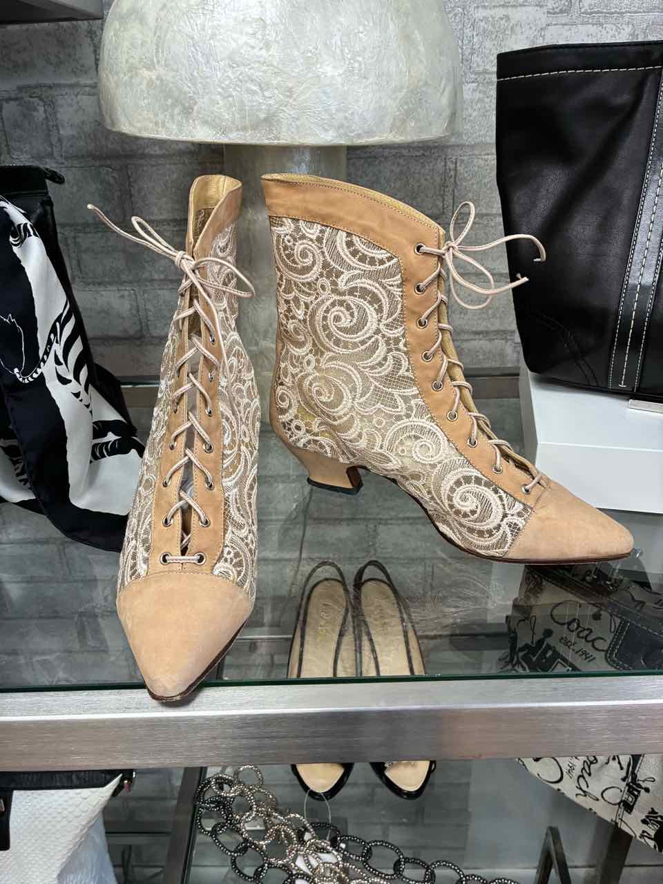 Dolly Duz Vintage Tan Leather and Sheer embroidered Lace Panels. Size 39