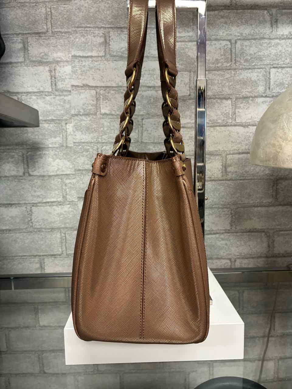 Ferragamo Nicoletta Saffiano Leather gold/bronze purse