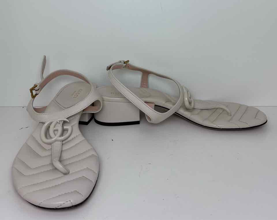 Gucci Size 40 White Chevron Pattern Double G Leather Sandal Heels