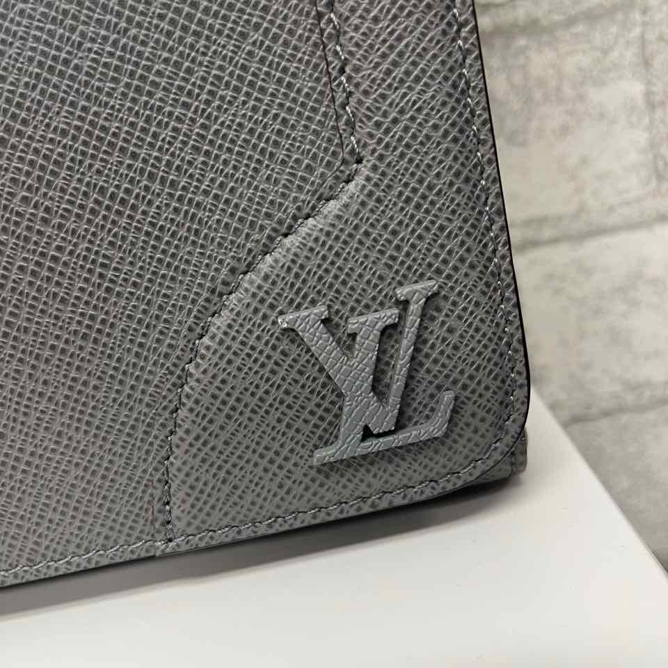 Louis Vuitton Gray Taiga Flap Messanger Bag