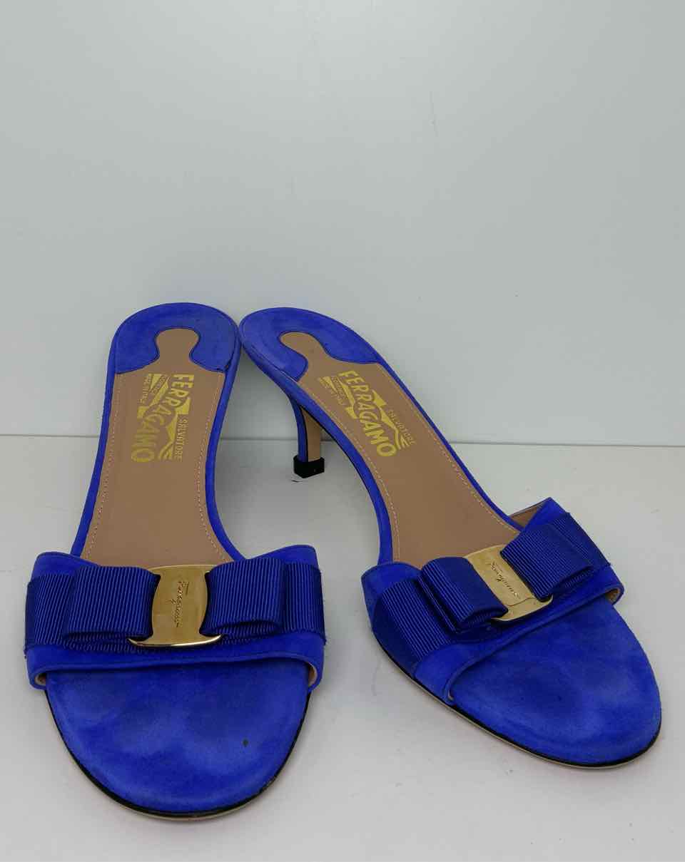 Ferragamo Blue Shoe Size 11 Pumps