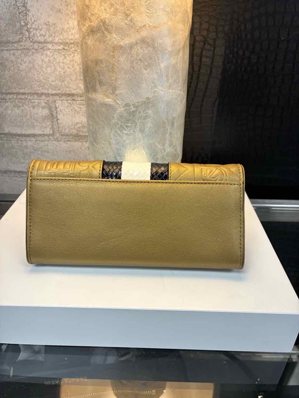 L.A.M.B Wallet