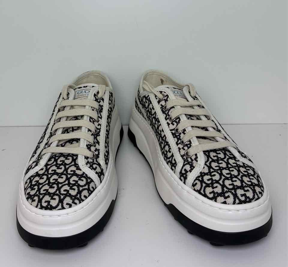 Gucci Size 39 Ivory and Black GG Monogram Fabric Tennis 1977 Sneakers