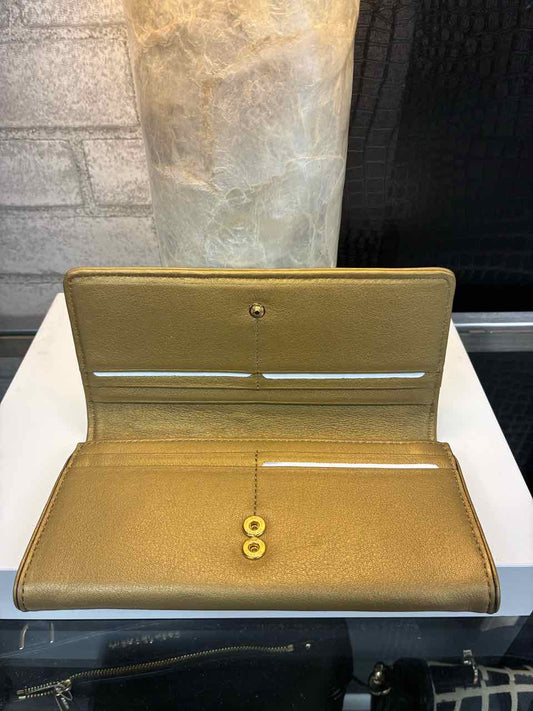 L.A.M.B Wallet