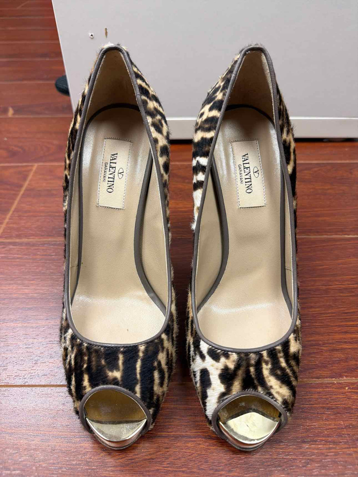 Valentino cheetah heel