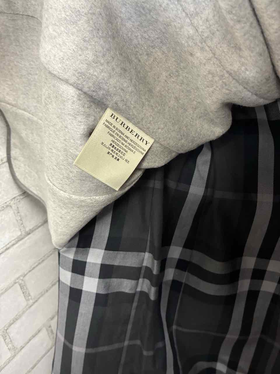 Burberry London Sandringham Medium Trench Coat in Light Grey Size 8