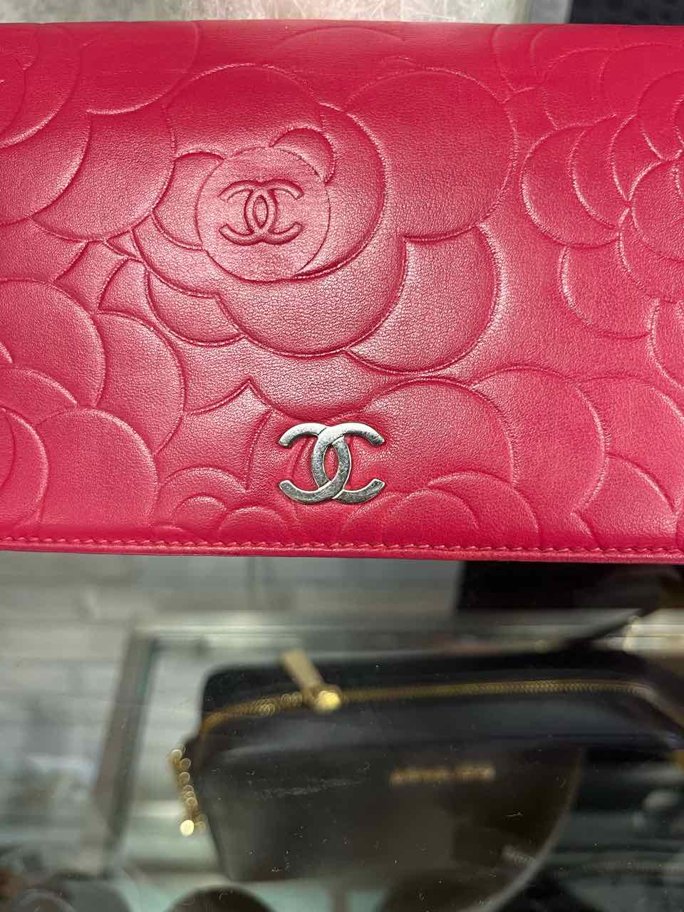 Chanel Vintage Pink/Fuchsia Lambskin Camellia Embossed Long Wallet