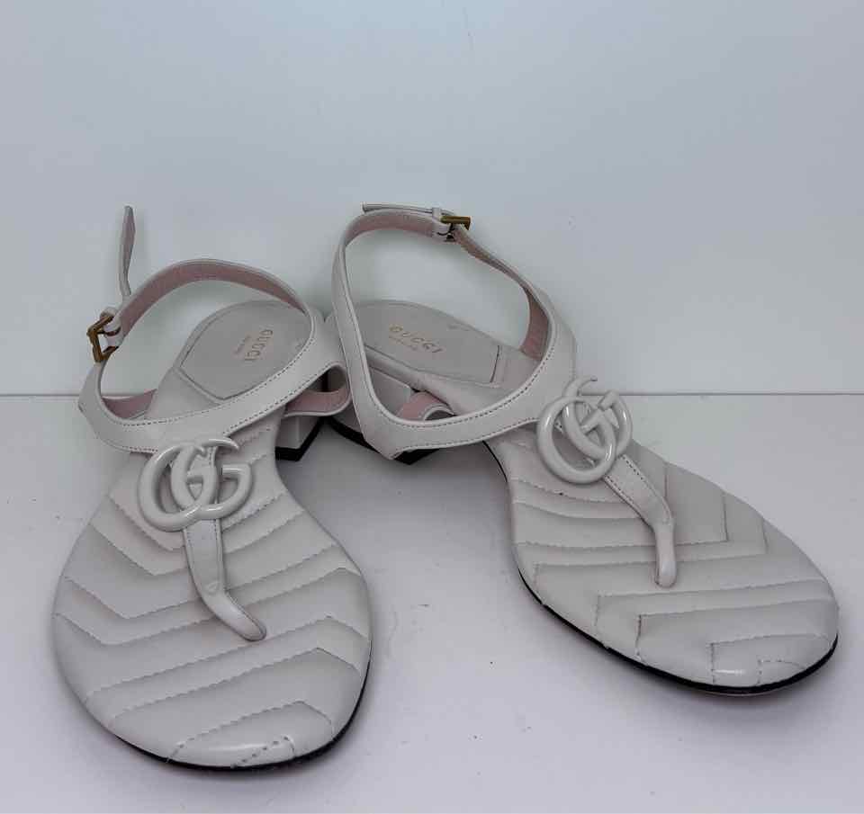Gucci Size 40 White Chevron Pattern Double G Leather Sandal Heels