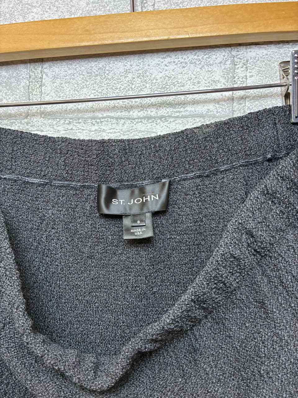 St John Knit Grey Skirt Size 8