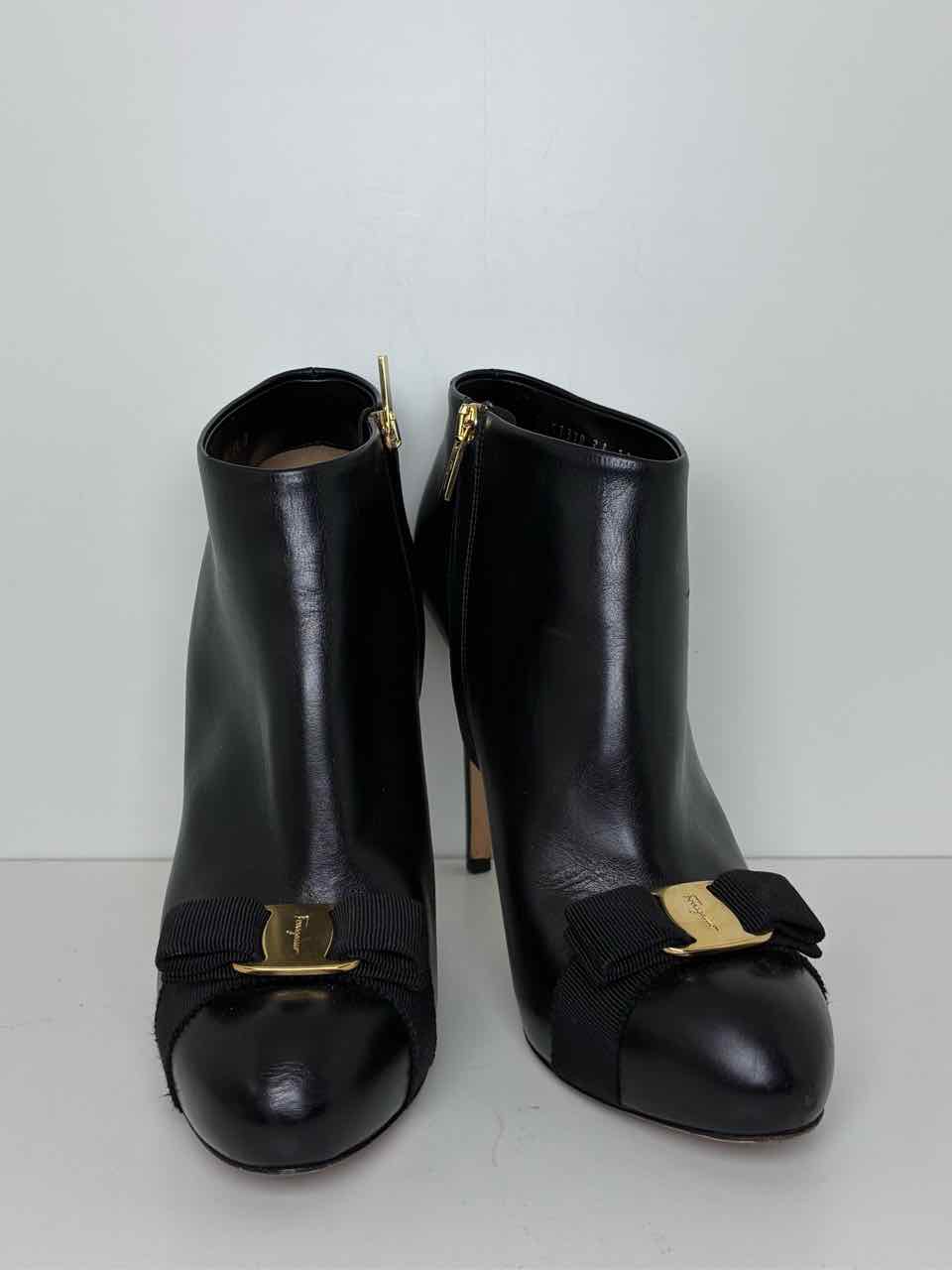 Ferragamo Size 9.5 Black Leather Ankle Boots w/ Vara Bow and Gold Buckle
