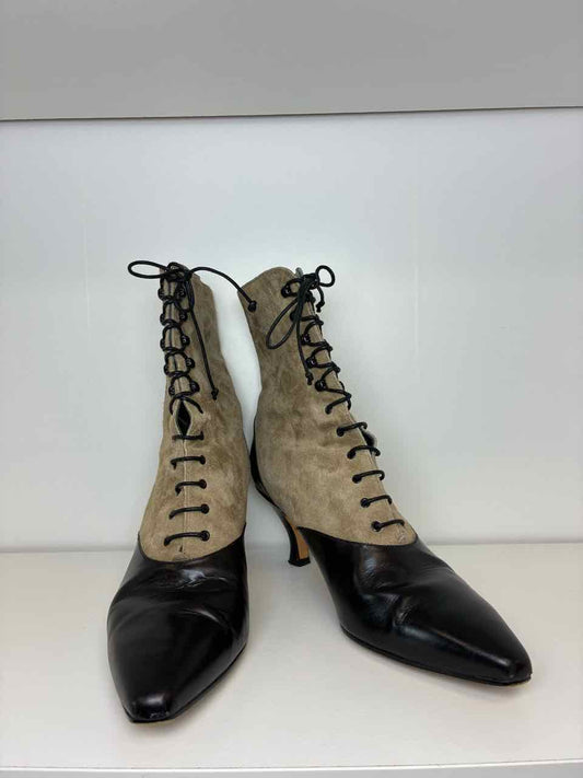 Zetagi Size 9 Black and Taupe Suede Lace-Up Boots