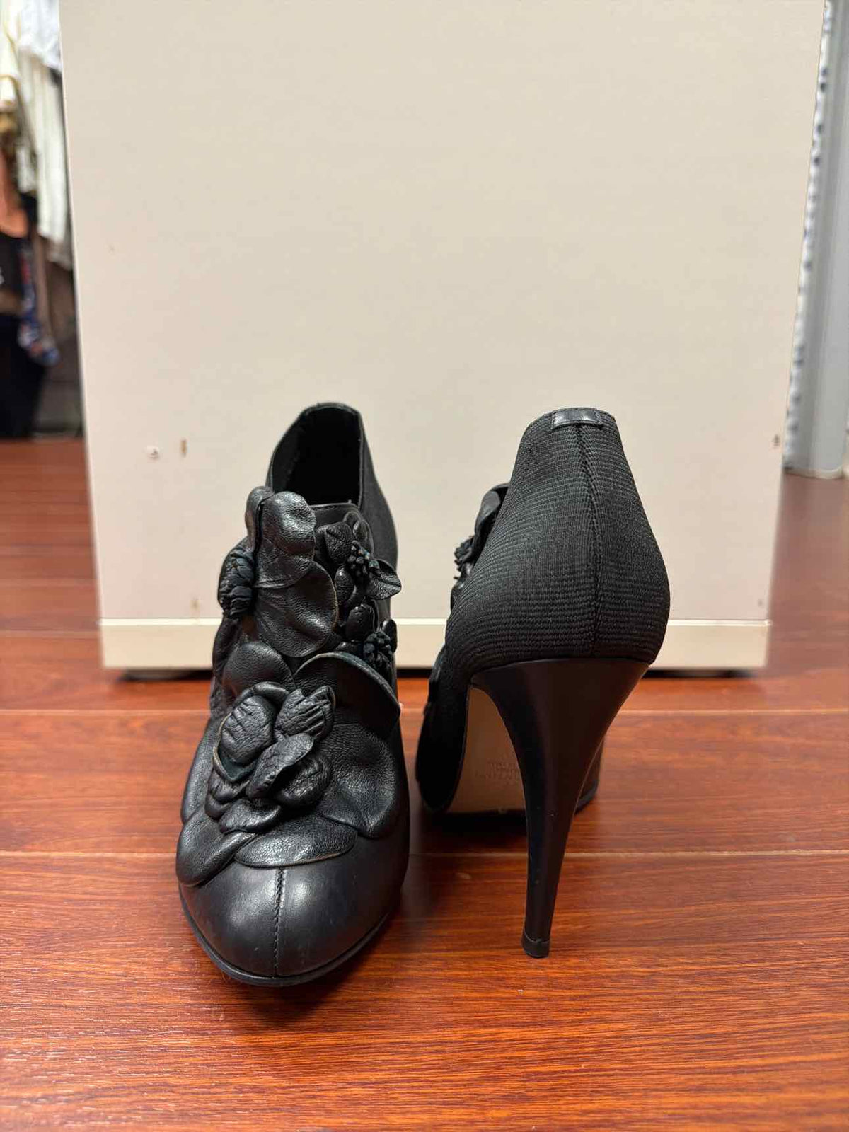 Valentino black heel